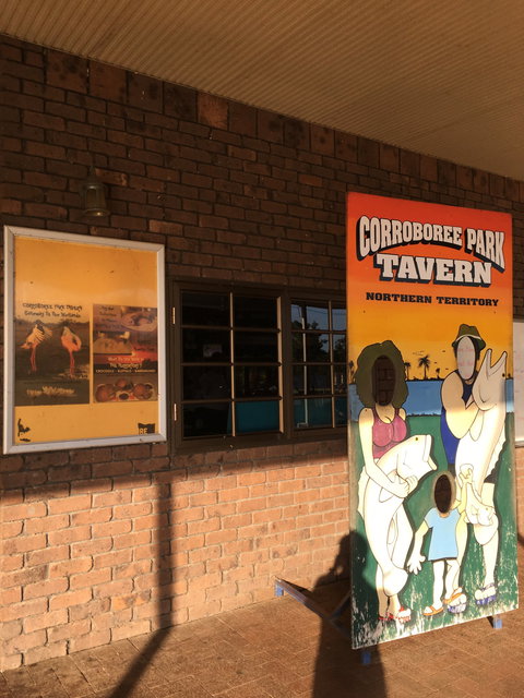 Corroboree Park Tavern - Restaurant Darwin 2