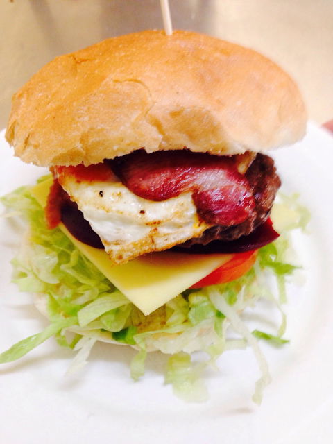 Burger Me! - Restaurant Darwin 2