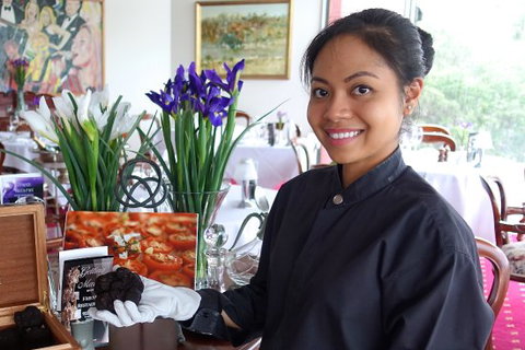 Friends Restaurant - Restaurant Darwin 0