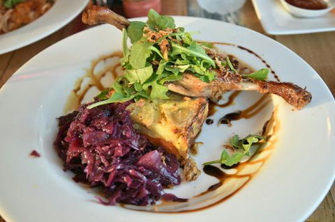 Salt Shaker Cafe & Restaurant - Restaurant Darwin 0