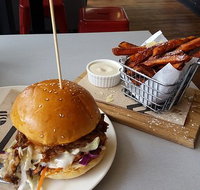 V Burger Bar - Restaurant Darwin