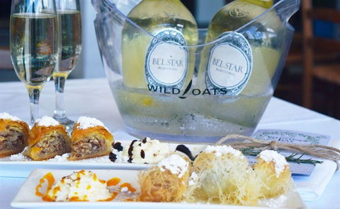 The Greek Club - Restaurant Darwin 10