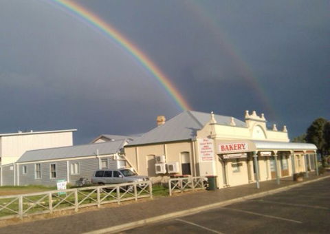 Shipwrecked Gourmet Bakery - Restaurant Darwin 0