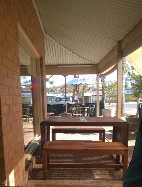 Annies Cafe - Restaurant Darwin 2