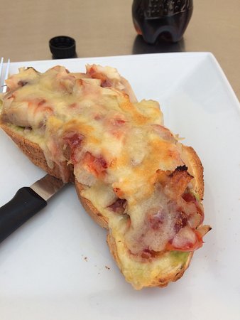 Cafe Moonta - Restaurant Darwin 0