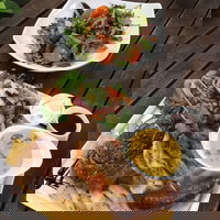 Le Vintage Boutique Cafe