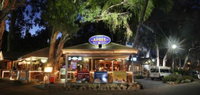 Apres Beach Bar  Grill