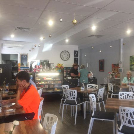 Lily's Cafe - Restaurant Darwin 0