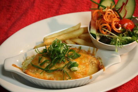 The Square Man Inn - Restaurant Darwin 0
