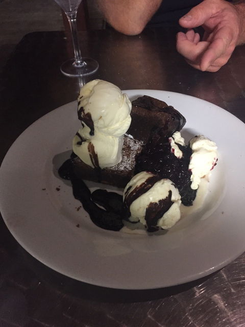Castaways Store & Cafe - Restaurant Darwin 1