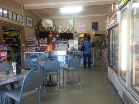 Wagon Wheel Cafe - Restaurant Darwin 0