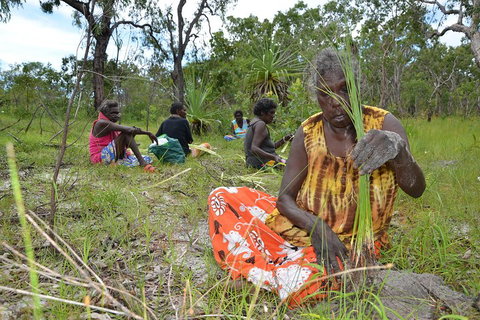 Gay-Wu Woman's 5 Day Yolngu Homeland Tour - Restaurant Darwin 2