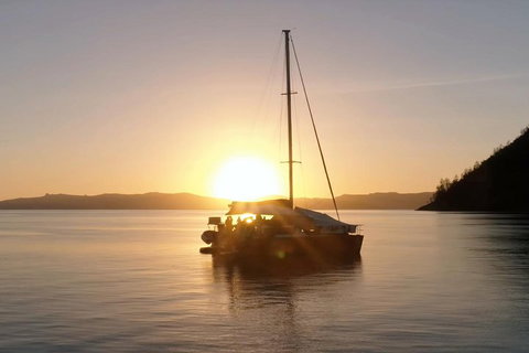 2-Night Whitsunday Islands All-Inclusive Sailing Tour From Airlie Beach - Restaurant Darwin 0