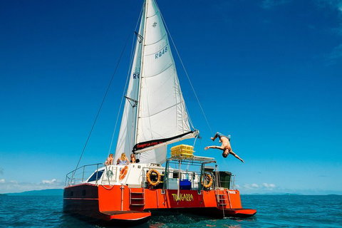 2-Night Whitsunday Islands All-Inclusive Sailing Tour From Airlie Beach - Restaurant Darwin 3
