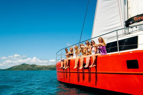 2-Night Whitsunday Islands All-Inclusive Sailing Tour From Airlie Beach - Restaurant Darwin 4