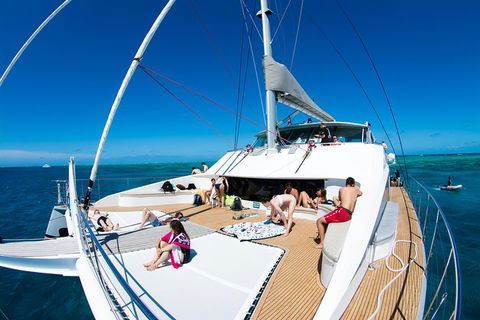 Passions Of Paradise Great Barrier Reef Snorkel And Dive Cruise From Cairns By Luxury Catamaran - Restaurant Darwin 3