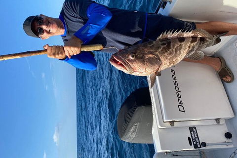 1/2 Day 5 Hour Offshore Fishing Charter - Restaurant Darwin 5