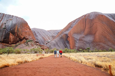 2-Day Uluru (Ayers Rock) And Kata Tjuta Trip From Alice Springs - Restaurant Darwin 1
