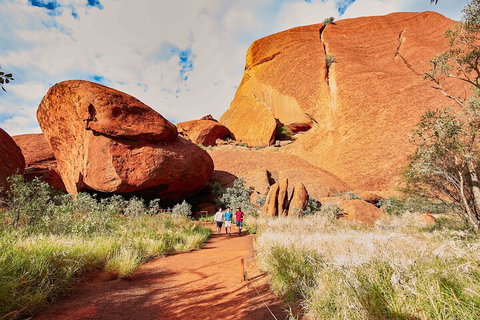 2-Day Uluru Sunset And Kata Tjuta Tour From Ayers Rock - Restaurant Darwin 2