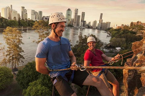 Abseiling The Kangaroo Point Cliffs In Brisbane - Restaurant Darwin 5