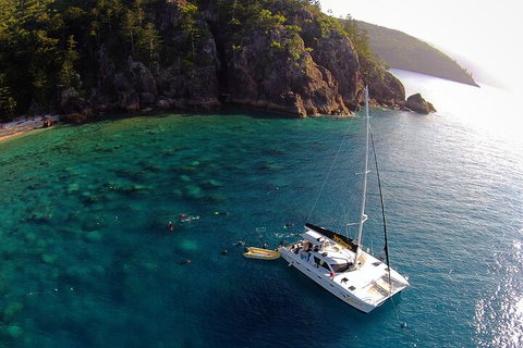 Sail, Snorkel, SUP & Kayak Charter Whitsundays - Restaurant Darwin 2