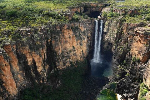 7 Days Darwin, Kakadu National Park, Katherine Gorge Touring Package - Restaurant Darwin 0