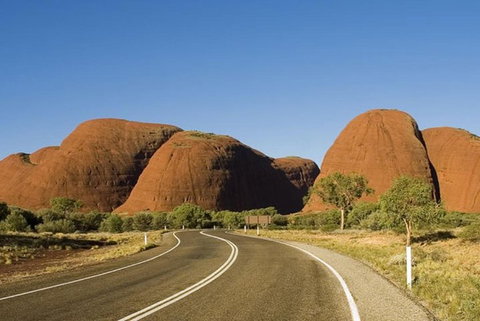 5-Hour Kata Tjuta Sunrise Tour From Ayers Rock With Breakfast - Restaurant Darwin 2
