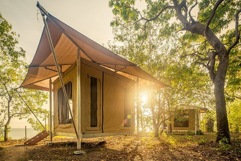 5 Day Kakadu National Park And Arnhem Land Tour - Restaurant Darwin 1