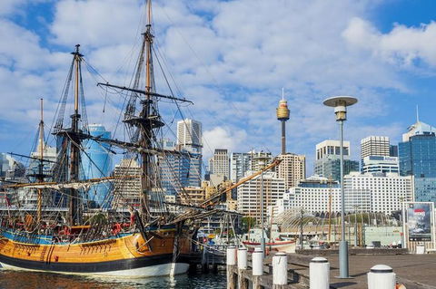 The Rocks & Darling Harbour With A Local: Private & Personalized - Restaurant Darwin 3