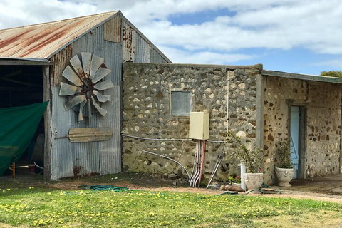 Kangaroo Island Gourmet Food And Wine Trail Tour - Restaurant Darwin 0