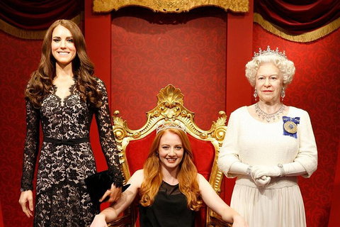 Sydney Attractions Pass: SEA LIFE Aquarium, Sydney Tower Eye, WILD LIFE Zoo And Madame Tussauds - Restaurant Darwin 4