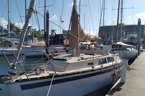 Townsville Small Group Sunset Sail Sailing Cruise Boat Tour Charter Hire - Restaurant Darwin 1