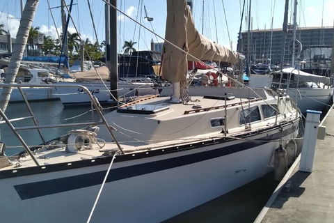 Townsville Small Group Sunset Sail Sailing Cruise Boat Tour Charter Hire - Restaurant Darwin 3