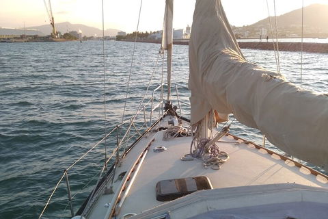 Townsville Small Group Sunset Sail Sailing Cruise Boat Tour Charter Hire - Restaurant Darwin 4