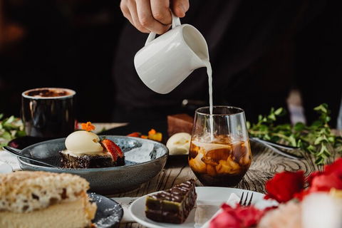 Adelaide Hills Food, Wine, Cheese, & Chocolate - Private Day Tour - Restaurant Darwin 5