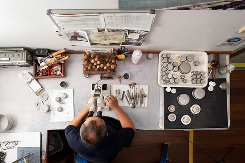 The Perth Mint: Guided Heritage Tour And Gold Pour - Restaurant Darwin 5