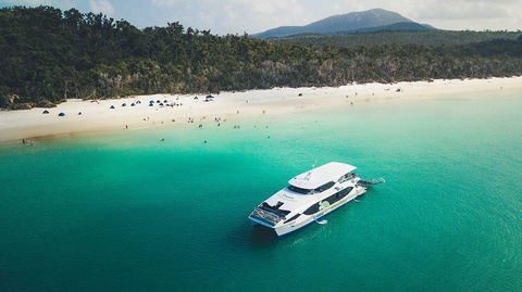 Whitehaven Beach And Daydream Island Cruise - Restaurant Darwin 1