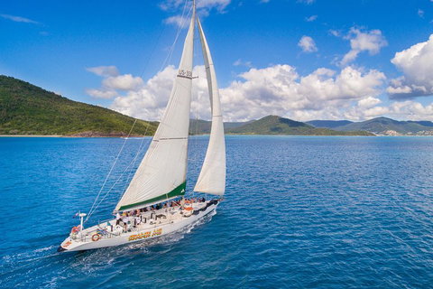 2-Night Whitsundays Sailing Cruise Incl. Whitehaven Beach & Great Barrier Reef - Restaurant Darwin 3
