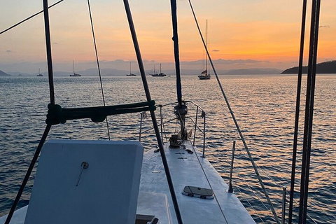 2 Night Small Group Whitsundays Sailing Adventure Aboard Mandrake - Restaurant Darwin 2