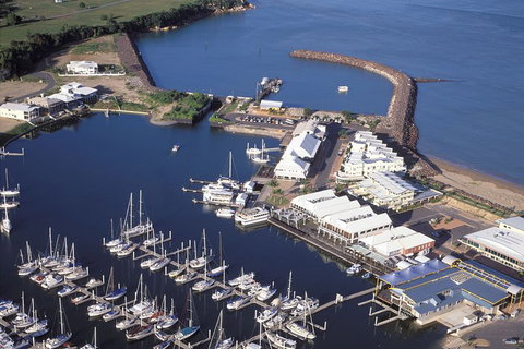 Darwin Shore Excursion: Hop-on Hop-off Bus Tour - Restaurant Darwin 3