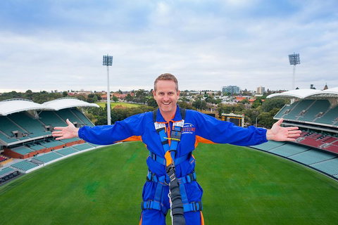 RoofClimb Adelaide Oval Experience - Restaurant Darwin 5