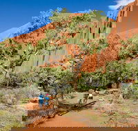 Full Uluru Base Walk at Sunrise Including breakfast - Restaurant Darwin
