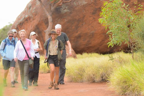 Full Uluru Base Walk At Sunrise Including Breakfast - Restaurant Darwin 3