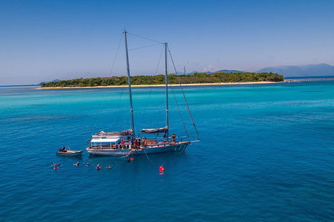 Ocean Free Green Island & Great Barrier Reef Snorkel Cruise, Cairns 25 Guests - Restaurant Darwin 0