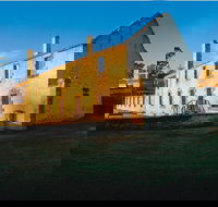 Tasman Island Cruises and Port Arthur Historic Site Day Tour from Hobart - Restaurant Darwin