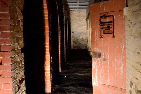 Adelaide Gaol Ghost Tour And Paranormal Investigation - Restaurant Darwin 1