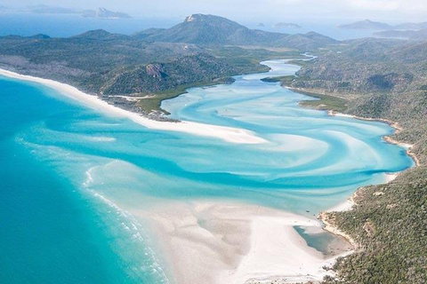 2-Night Whitsundays Sailing Adventure: Whitsunday Getaway - Restaurant Darwin 3