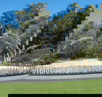 Very Best of Perth Tour - Wildlife Park  City Highlights Tour - Restaurant Darwin