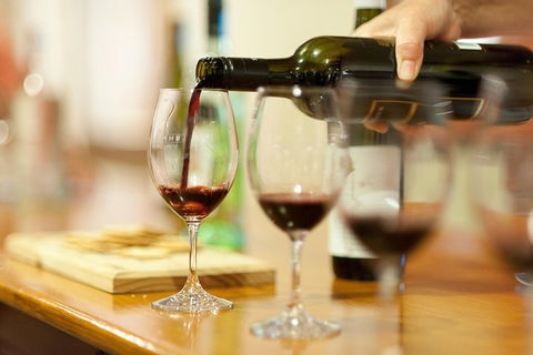 McLaren Vale And Glenelg Wine Tasting And Sightseeing (Half-day Afternoon) - Restaurant Darwin 1