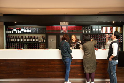 Penfolds Barossa Valley: Make Your Own Wine - Restaurant Darwin 1